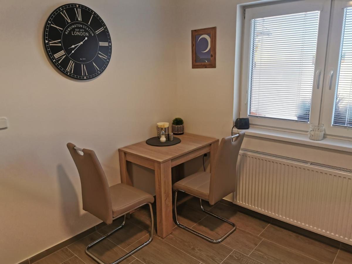 Apartmány Svítkov 79 Pardubice Esterno foto