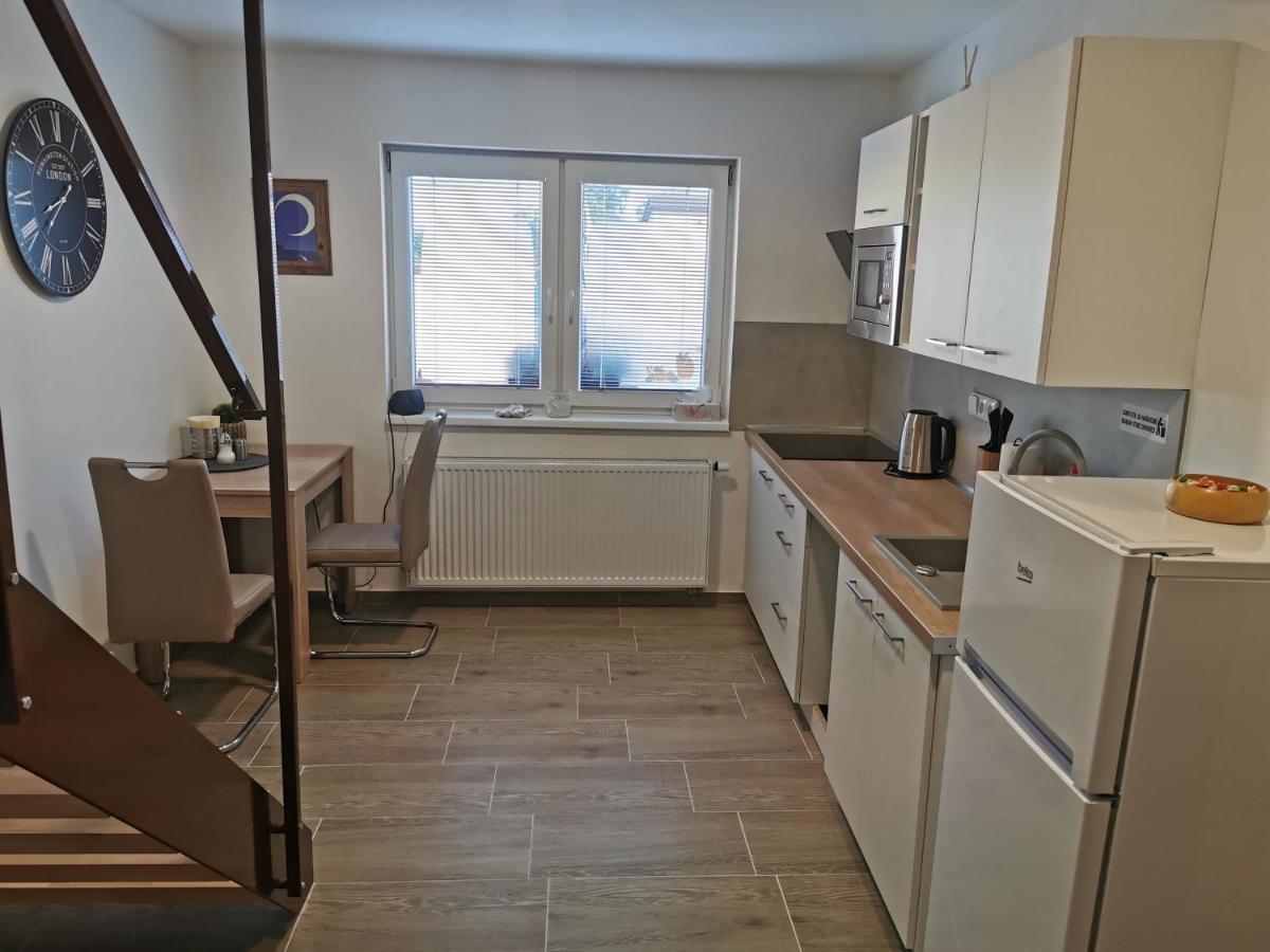 Apartmány Svítkov 79 Pardubice Esterno foto