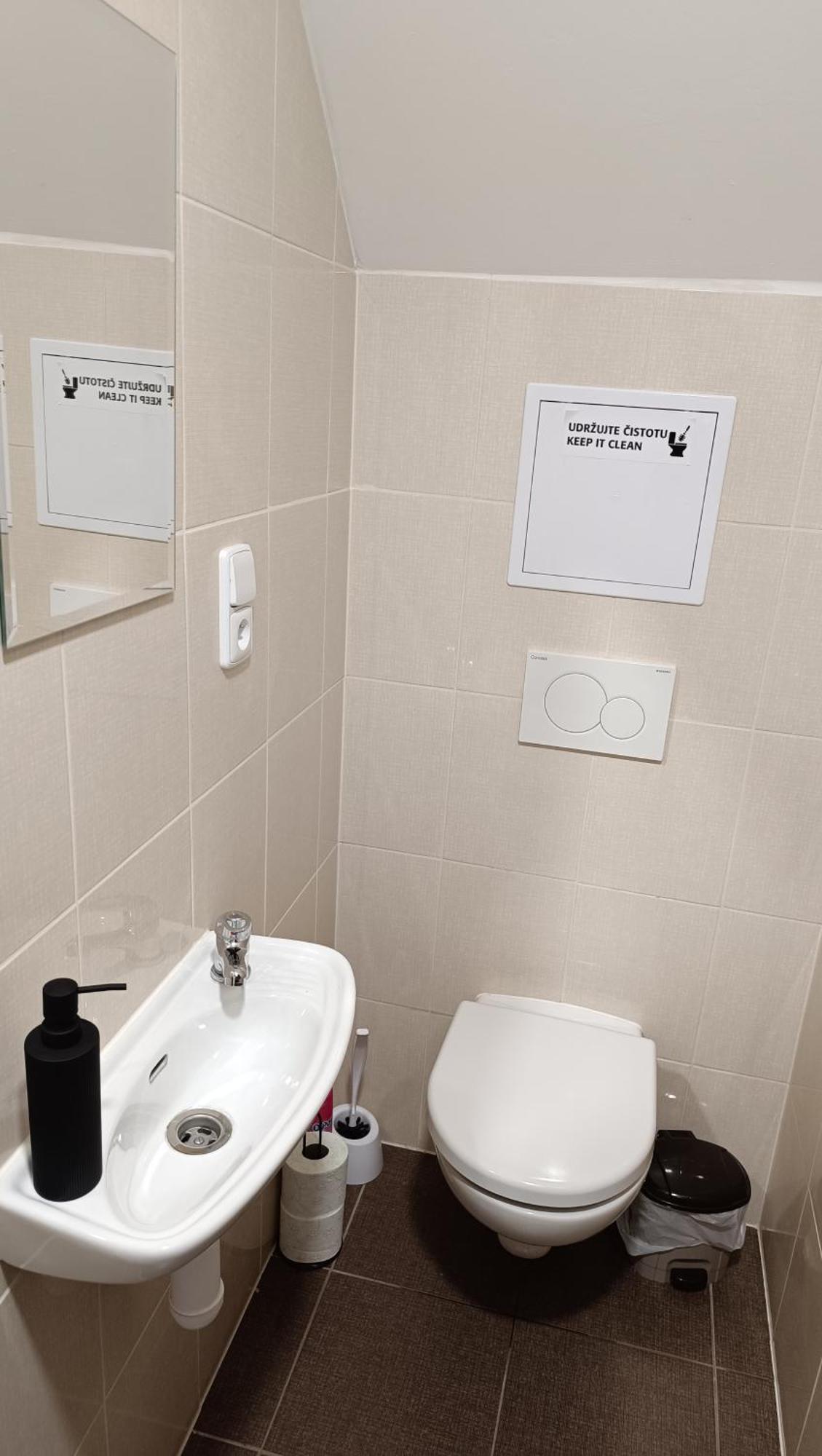 Apartmány Svítkov 79 Pardubice Esterno foto